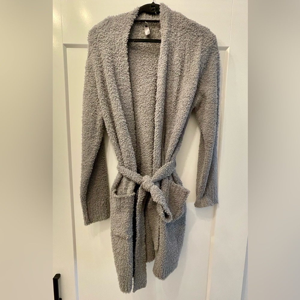 SKIMS gray knit short robe, size S/M